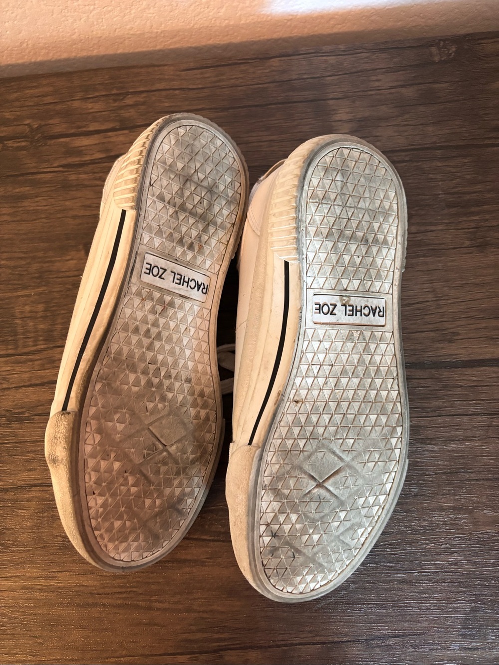 Shoes size 7.5 - Picture 8 of 9